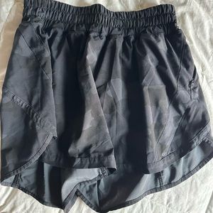Lululemon shorts 5 inch